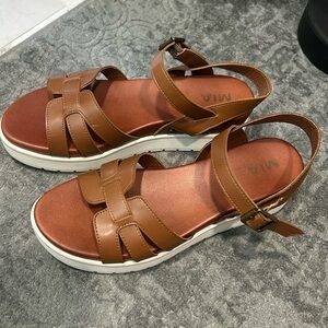 MIA Brown Sandals Barely Worn! Sz 9 ½